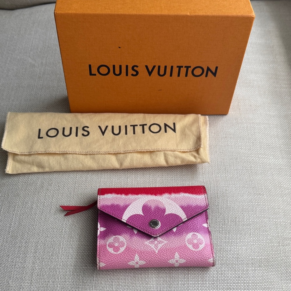 Pre-owned Authentic Louis Vuitton wallet